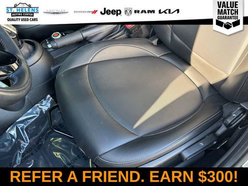 Used 2020 MINI Cooper 4-Door Hardtop w/ Storage Package image 16