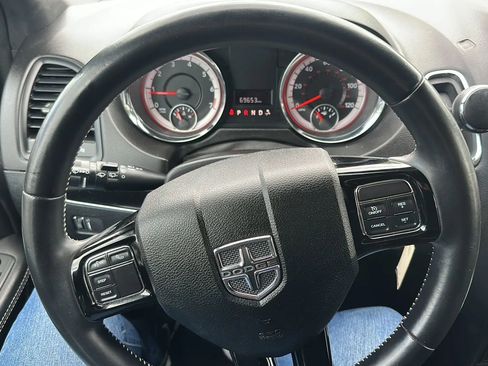 Used 2018 Dodge Grand Caravan SE image 17