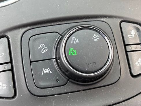 Used 2020 GMC Terrain SLE w/ Driver Convenience Package AWD/4WD image 18