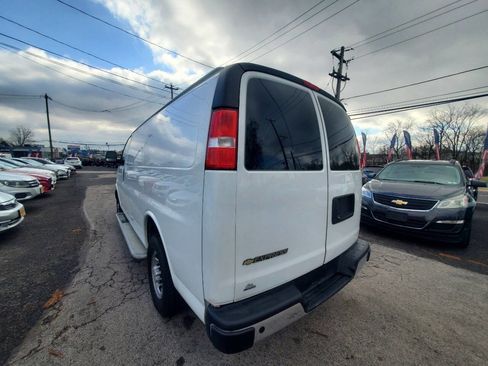 Used 2022 Chevrolet Express 2500 2500 3dr Cargo Van w/ Driver Convenience Package image 3