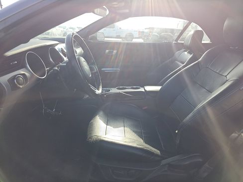 Used 2022 Ford Mustang Premium RWD image 7