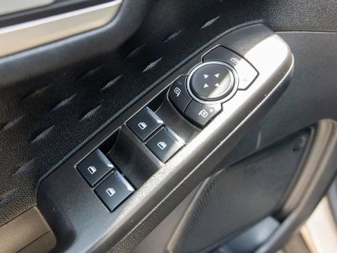 Used 2020 Ford Escape SEL AWD/4WD image 19