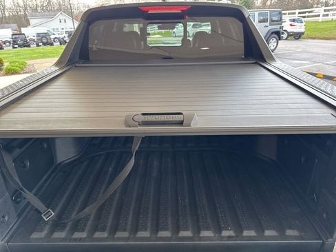 Used 2022 Hyundai Santa Cruz Limited image 32