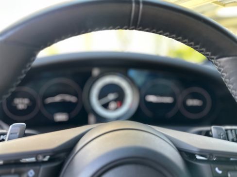 Used 2021 Porsche 911 Carrera RWD image 40