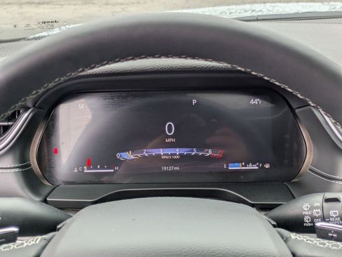 Certified 2024 Jeep Grand Cherokee L Limited w/ Luxury Tech Group II image 19