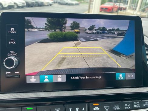 Used 2025 Honda Odyssey Sport-L image 14