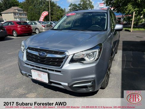 Used 2017 Subaru Forester 2.5i Limited AWD/4WD image 3