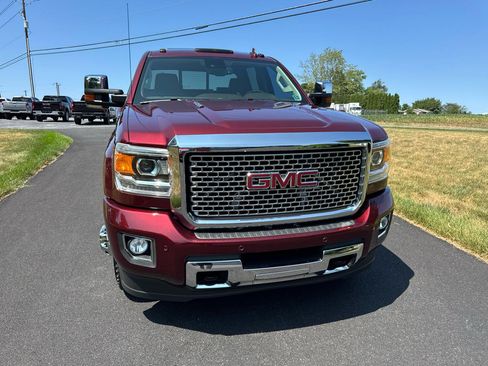 Used 2016 GMC Sierra 3500 Denali w/ Duramax Plus Package AWD/4WD image 8