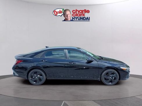 New 2026 Hyundai Elantra Sport FWD image 6
