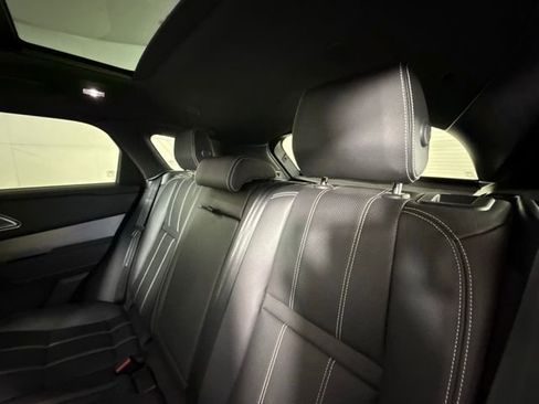 Used 2022 Land Rover Range Rover Velar R-Dynamic S image 33