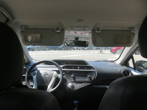 Used 2014 Toyota Prius C Four FWD image 13