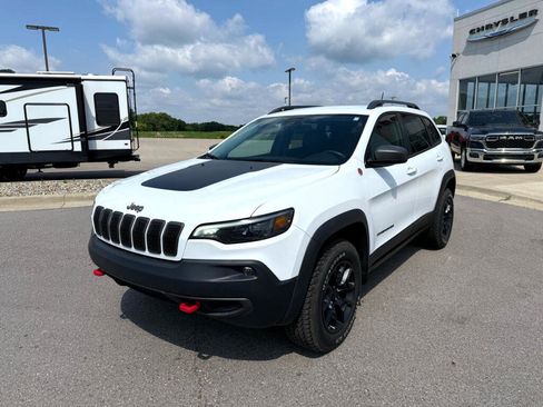 Used 2021 Jeep Cherokee Trailhawk image 7