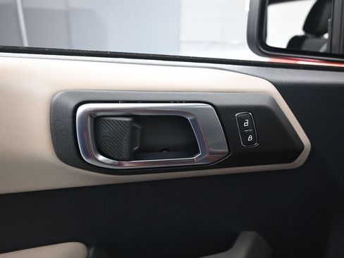 Used 2023 Ford Bronco Wildtrak AWD/4WD image 10