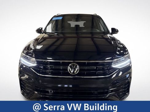 Certified 2024 Volkswagen Tiguan SE R-Line image 9