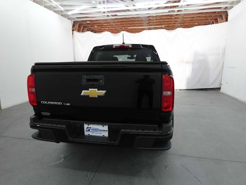 Used 2019 Chevrolet Colorado W/T w/ Custom Special Edition image 5