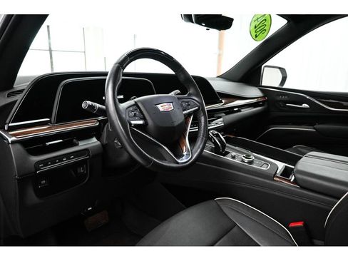 Certified 2024 Cadillac Escalade ESV Premium Luxury w/ LPO, Floor Liner Package AWD/4WD image 11