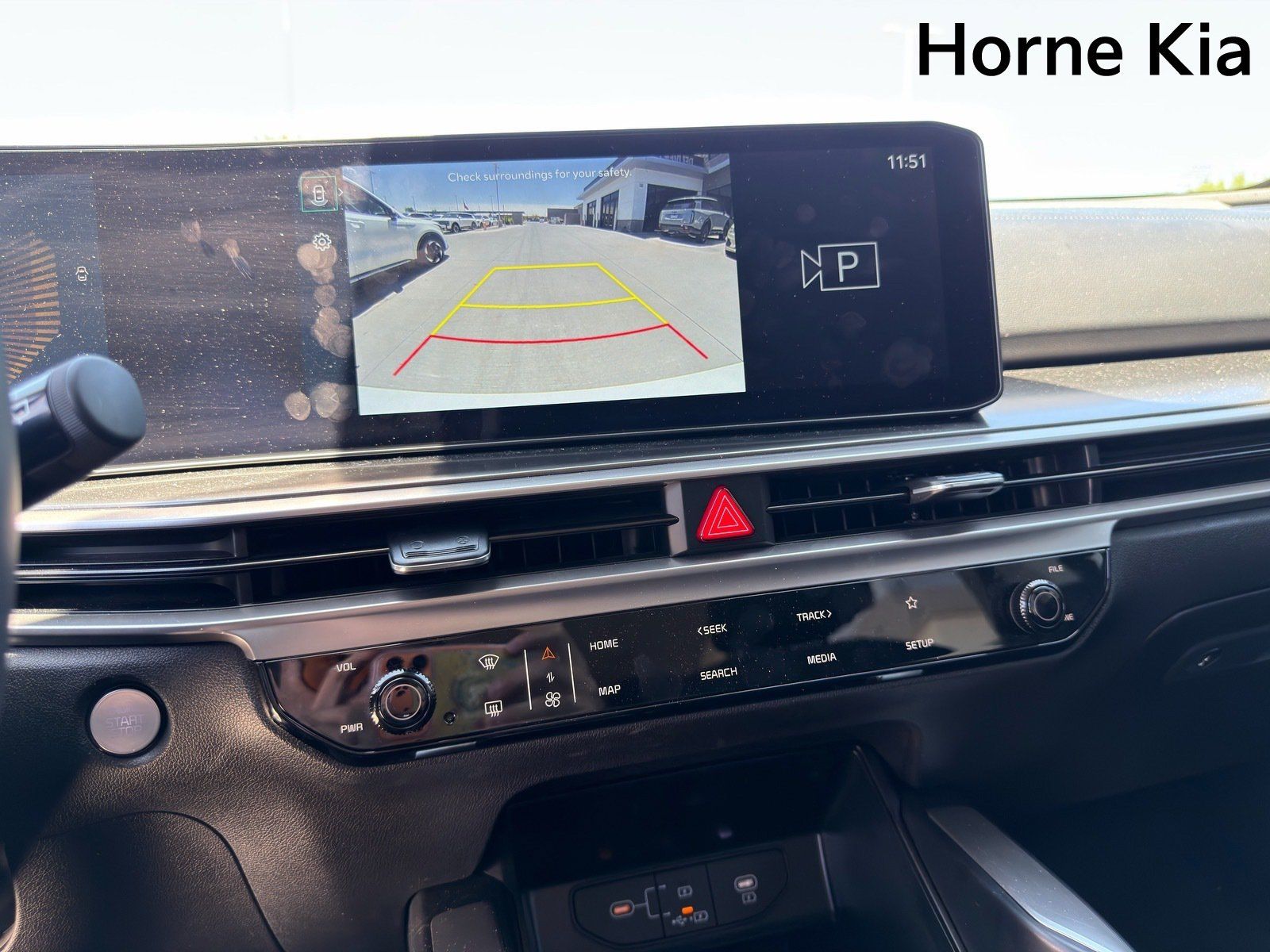 New 2026 Kia Sorento LX FWD image 17