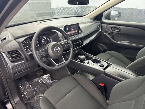 Used 2024 Nissan Rogue S image 12