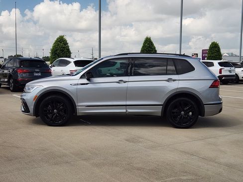 Used 2022 Volkswagen Tiguan SE R-Line FWD image 4