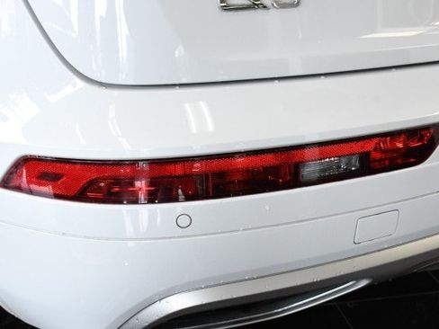 Used 2019 Audi Q5 2.0T Premium Plus w/ Premium Plus Package AWD/4WD image 15