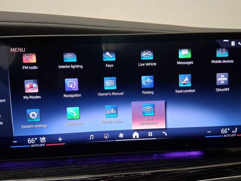 Certified 2023 BMW 740i w/ Parking Assistance Package image 26