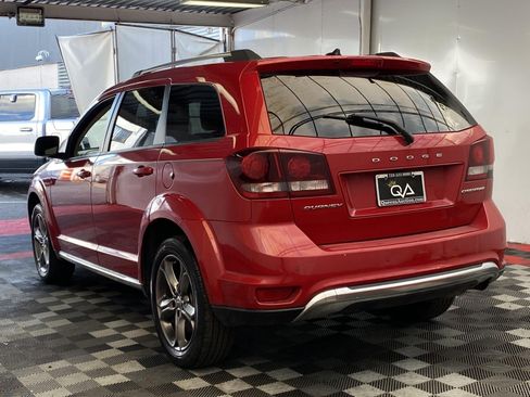 Used 2016 Dodge Journey Crossroad w/ Popular Equipment Group FWD image 4