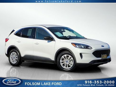 Certified 2022 Ford Escape SE image 1