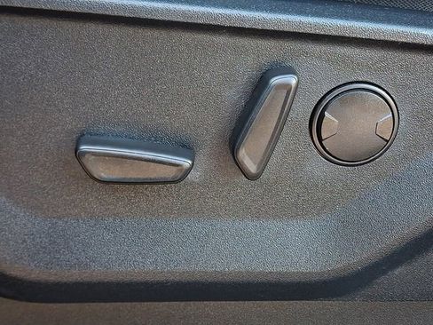 Certified 2022 Ford F150 XLT w/ Equipment Group 302A High image 27