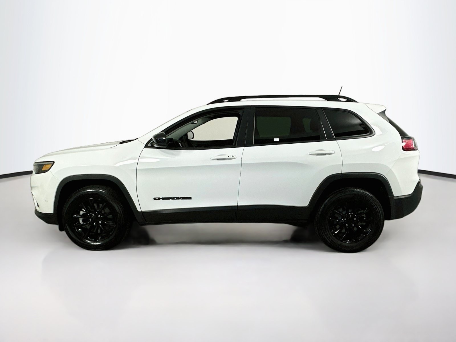 Used 2023 Jeep Cherokee Altitude Lux w/ Lux Elite Package AWD/4WD image 8
