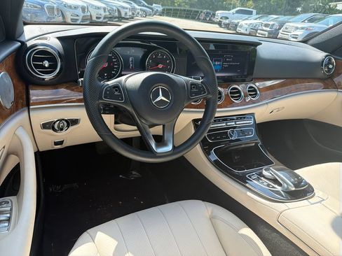 Used 2018 Mercedes-Benz E 300 image 22
