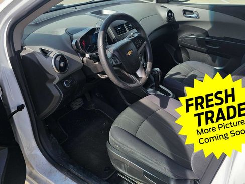 Used 2013 Chevrolet Sonic LT image 9