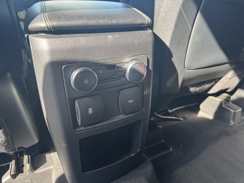 Used 2020 Ford Explorer XLT w/ Equipment Group 202A RWD image 25