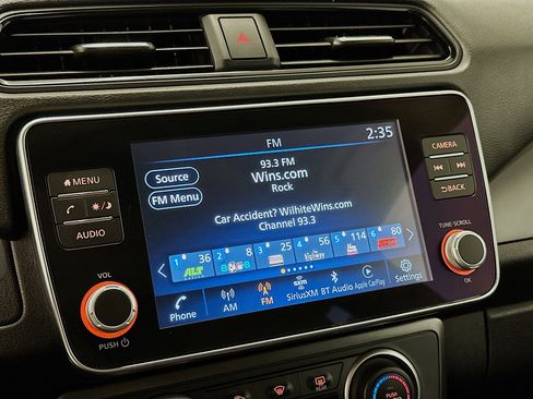 Used 2025 Nissan Leaf S FWD image 21