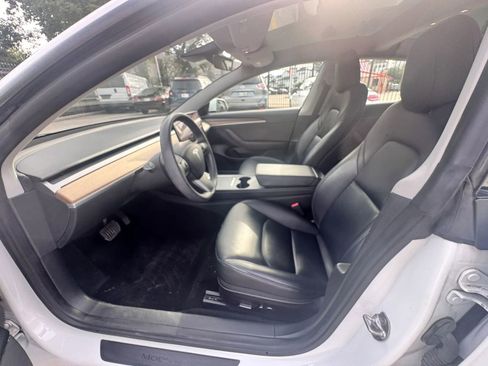Used 2023 Tesla Model 3 Standard Range RWD image 4