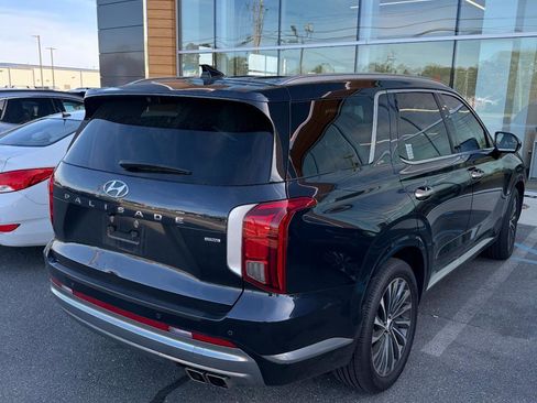 Used 2025 Hyundai Palisade Calligraphy image 5