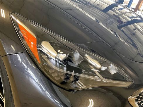 Used 2022 Kia Stinger GT2 image 25