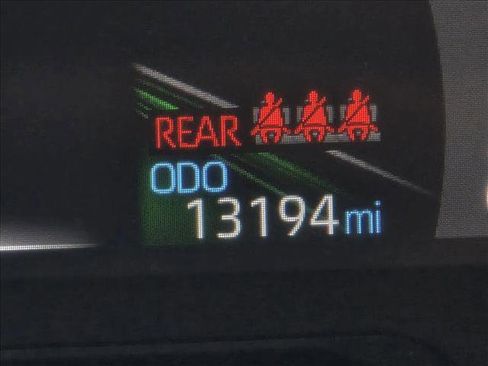 Used 2025 Toyota RAV4 XLE FWD image 19