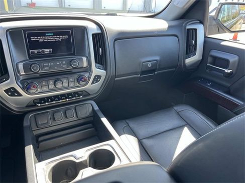 Used 2018 GMC Sierra 1500 SLT image 15