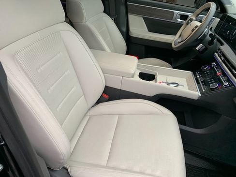 Used 2024 Hyundai Santa Fe Calligraphy image 10