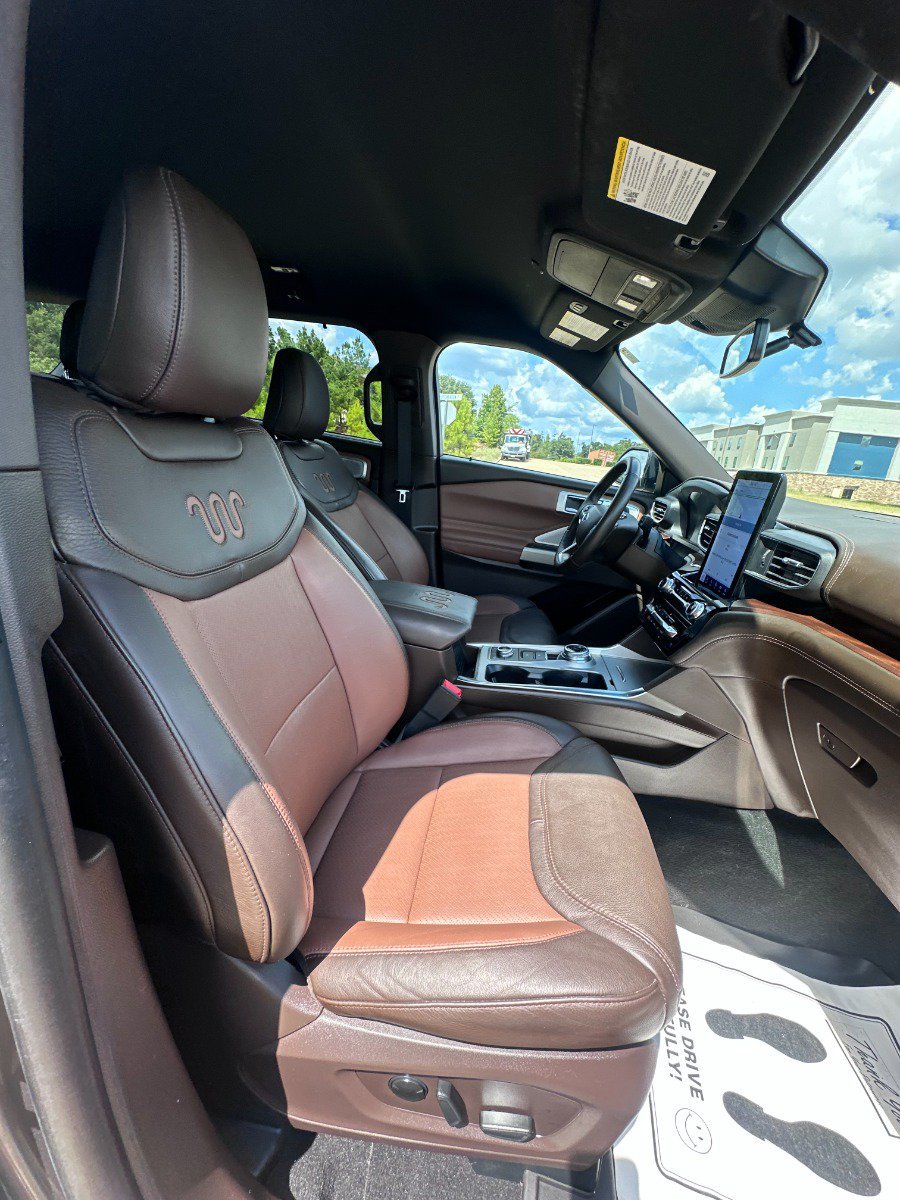 Used 2023 Ford Explorer King Ranch w/ Technology Package AWD/4WD image 27