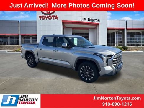 Used 2023 Toyota Tundra Limited image 1