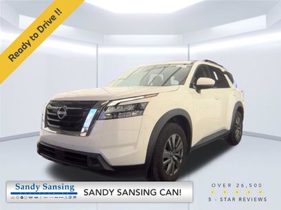 Used 2025 Nissan Pathfinder SV