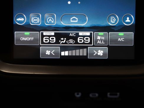 Used 2024 Subaru Crosstrek 2.0i Premium image 26