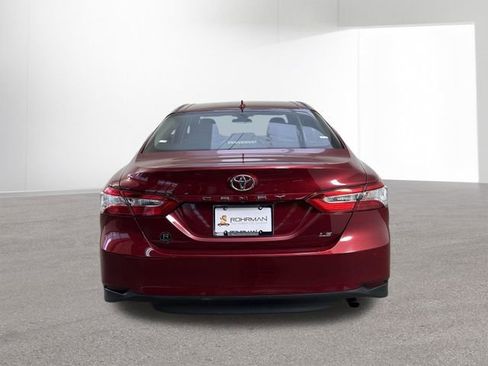 Used 2020 Toyota Camry LE FWD image 30