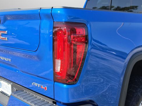 Certified 2023 GMC Sierra 1500 AT4 w/ AT4 Premium Package AWD/4WD image 41