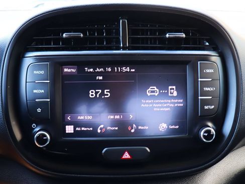 Used 2022 Kia Soul LX FWD image 46