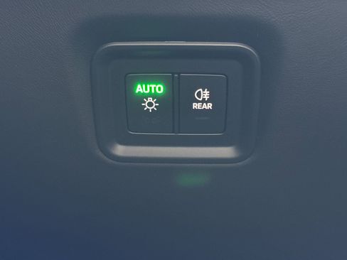 New 2026 Porsche Cayenne GTS image 33