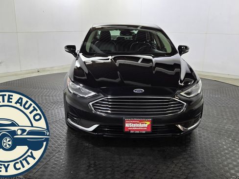 Used 2019 Ford Fusion SEL image 2