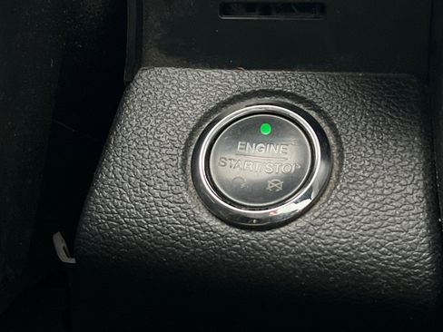 Used 2015 Ford F150 Lariat w/ Equipment Group 502A Luxury image 21