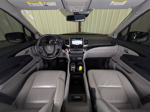Used 2016 Honda Pilot Touring image 4